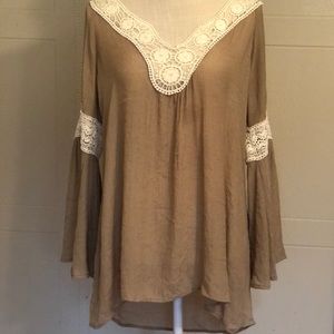 Umgee BOHO crochet tunic. Size M